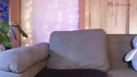 Snapshot of dafne_shark chatting on 09-20-25, 02:07 LORENA online show from 09-20-25, 02:07