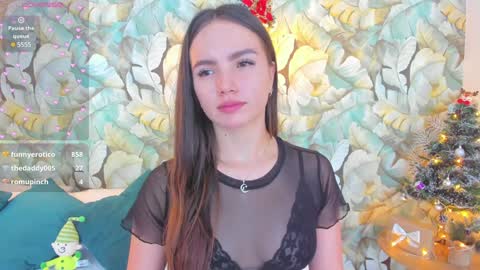 Snapshot of dafnevega chatting on 12-20-24, 11:16 Dafne  online show from 12-20-24, 11:16