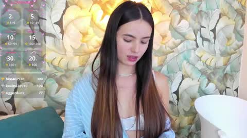 Snapshot of dafnevega chatting on 02-20-25, 01:57 Dafne  online show from 02-20-25, 01:57