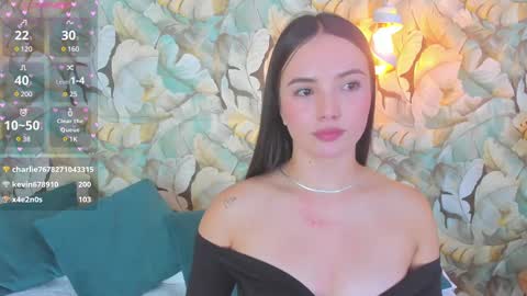 Snapshot of dafnevega chatting on 03-04-25, 01:01 Dafne  online show from 03-04-25, 01:01