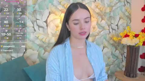 Snapshot of dafnevega chatting on 03-04-25, 10:38 Dafne  online show from 03-04-25, 10:38