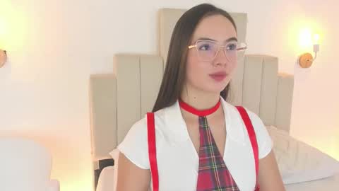 Snapshot of dafnevega chatting on 10-27-25, 12:09 Dafne  online show from 10-27-25, 12:09