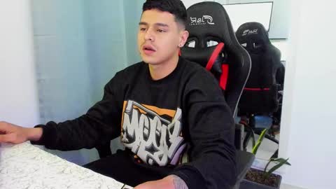 my name is Jhon and I live in colombia online show from 11-07-25, 03:17