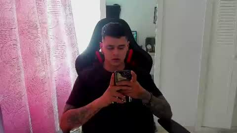 Snapshot of dage_19 chatting on 06-13-26, 05:22 my name is Jhon and I live in colombia online show from 06-13-26, 05:22