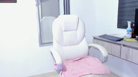 Dahian  online show from 09-18-25, 11:56