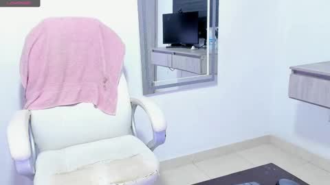 Dahian  online show from 10-04-25, 01:42