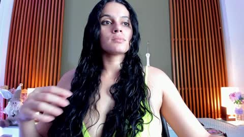 Snapshot of dahiana_spark chatting on 12-17-24, 08:32 Dahiana online show from 12-17-24, 08:32
