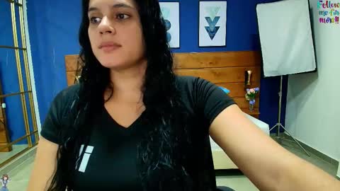 Snapshot of dahiana_spark chatting on 10-20-25, 08:20 Dahiana online show from 10-20-25, 08:20
