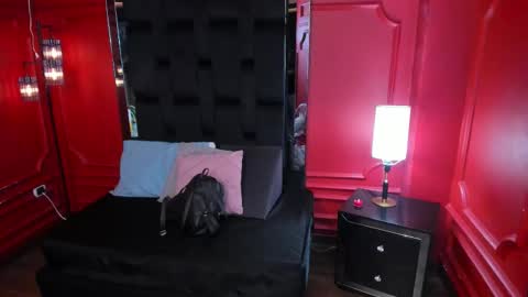 Dahiane Connor online show from 11-28-25, 11:35