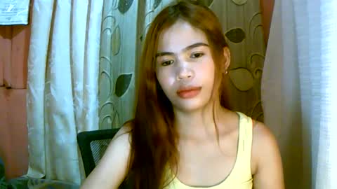 Snapshot of dahlia_123 chatting on 01-23-25, 11:37 Im Dahlia online show from 01-23-25, 11:37