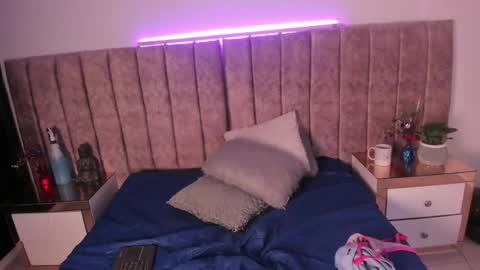 dahlia_rossee online show from 04-24-26, 08:00