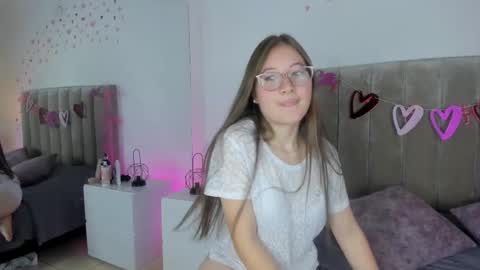 Dahlia online show from 03-01-25, 10:42