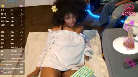 Snapshot of dahliadreamdoll chatting on 01-12-26, 11:21 Dahlia online show from 01-12-26, 11:21