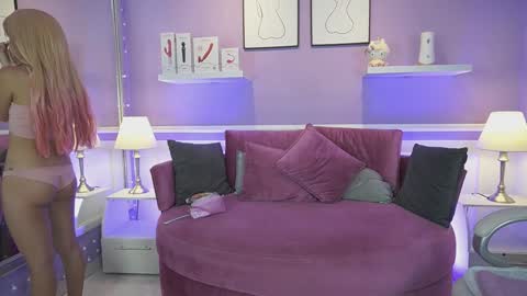 Dahlia Grey online show from 11-12-25, 11:43