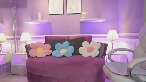 Dahlia Grey online show from 03-23-26, 11:36