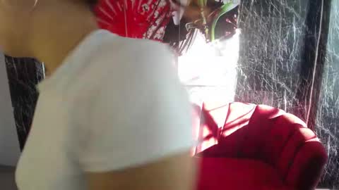 Snapshot of daiana_m chatting on 12-19-24, 12:45 Daiana online show from 12-19-24, 12:45