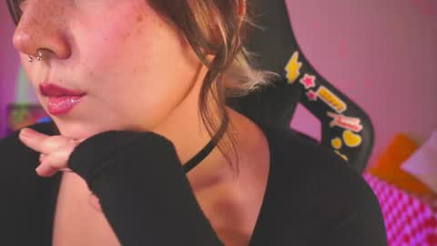 Cute DianaOnline mostly at 8pm-0000 am UK TimeTuesday and Wednesday off online show from 09-19-25, 09:26