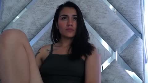 daila_ online show from 01-17-25, 03:22