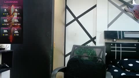 felipe online show from 11-19-25, 04:56