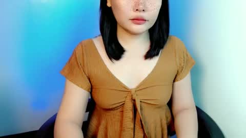 Snapshot of dainaxoxoxo chatting on 02-25-26, 09:35 Diana online show from 02-25-26, 09:35