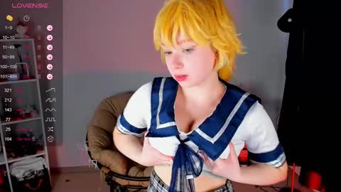 Snapshot of daine_pastry chatting on 03-10-25, 08:15 Dainy is here online show from 03-10-25, 08:15