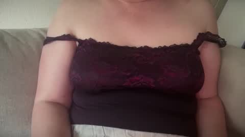 Mx Mommy Moo online show from 03-31-26, 04:18