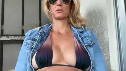 Daisy137 online show from 02-11-26, 02:00