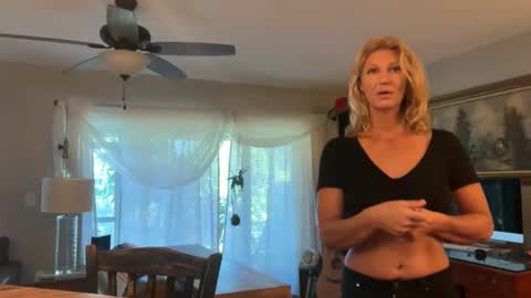 Daisy137 online show from 02-25-26, 01:54