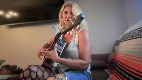 Daisy137 online show from 06-03-26, 06:24