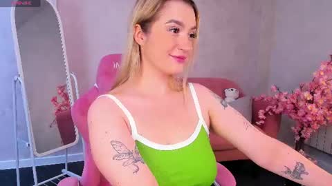 Viickie online show from 07-04-26, 09:15