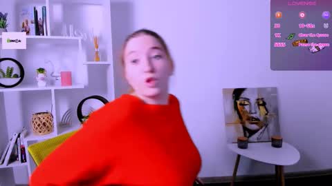 Snapshot of daisy_candy chatting on 11-17-25, 07:30 Little Di online show from 11-17-25, 07:30