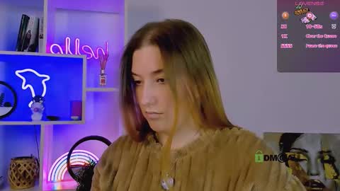 Snapshot of daisy_candy chatting on 12-13-25, 08:47 Little Di online show from 12-13-25, 08:47