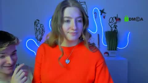 Snapshot of daisy_candy chatting on 01-11-26, 04:39 Little Di online show from 01-11-26, 04:39