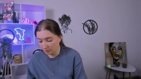 Snapshot of daisy_candy chatting on 02-12-26, 02:28 Little Di online show from 02-12-26, 02:28