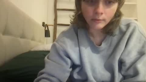 daisy_lately online show from 10-29-25, 07:10