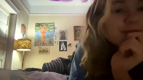 DaisyB3 online show from 12-28-24, 06:28