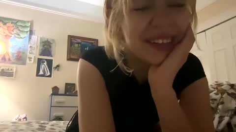 DaisyB3 online show from 01-12-25, 08:46