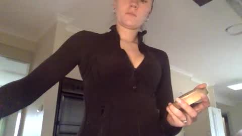 Daisy online show from 05-28-26, 02:42