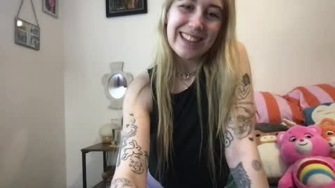 daisymynx online show from 03-25-26, 12:27