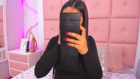 Mariana online show from 11-20-25, 11:32