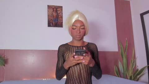 Snapshot of daisytaylor_ chatting on 04-25-26, 11:35 Daisy online show from 04-25-26, 11:35