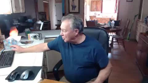 Snapshot of dakit2 chatting on 12-03-24, 10:18 dakit online show from 12-03-24, 10:18