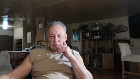 Snapshot of dakit2 chatting on 09-13-25, 08:41 dakit online show from 09-13-25, 08:41