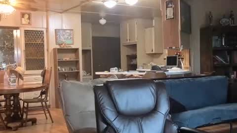 Snapshot of dakit2 chatting on 11-29-25, 04:21 dakit online show from 11-29-25, 04:21