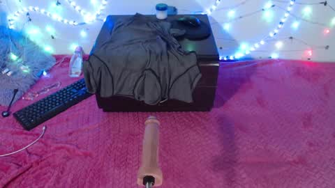 VALENTINA  online show from 01-12-25, 07:21