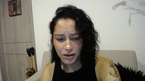 IG  dakotasofiaa online show from 12-13-24, 03:27