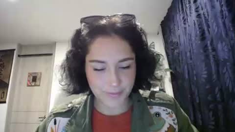 IG  dakotasofiaa online show from 12-29-24, 04:05