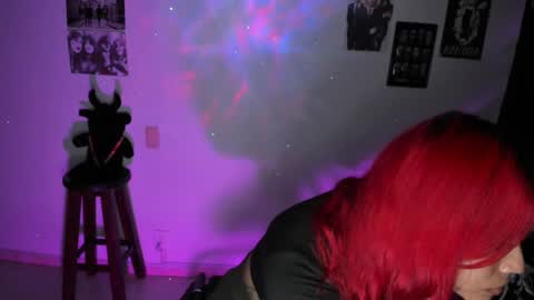 Dakota Crab online show from 11-20-25, 01:06