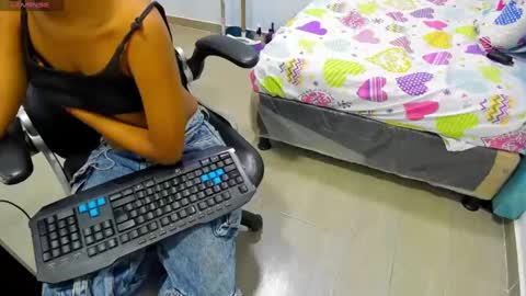 DAKOTA online show from 10-28-25, 04:16