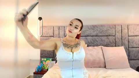 Dakota-Megan online show from 11-25-25, 01:33